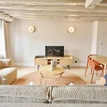 42.Typical Parisian Flat#4Pers#Le Marais#Beaubourg