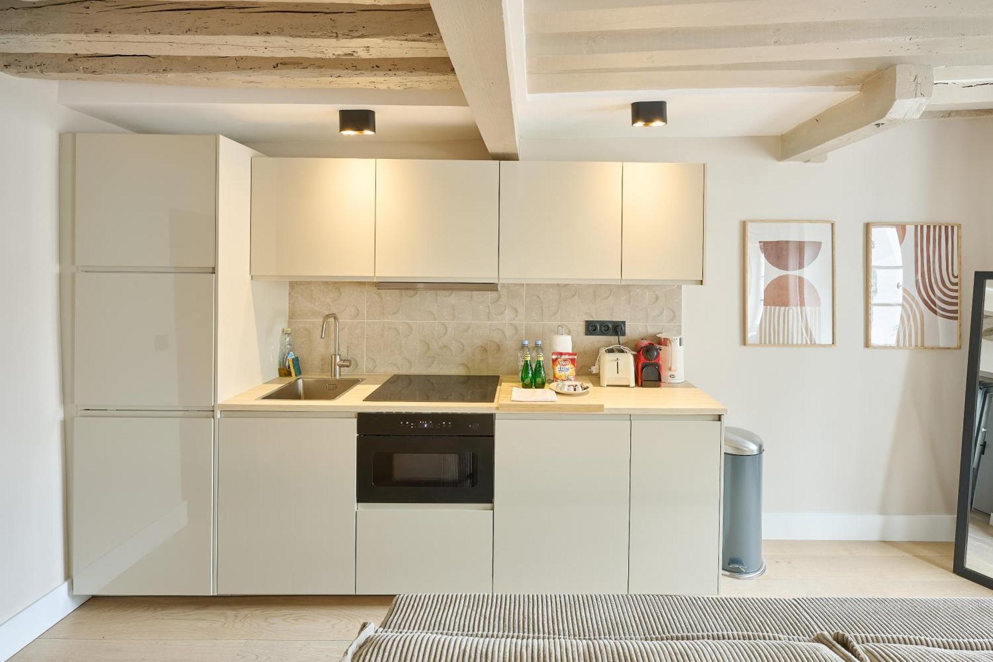 42.typical Parisian Flat#4pers#le Marais#beaubourg * Paris