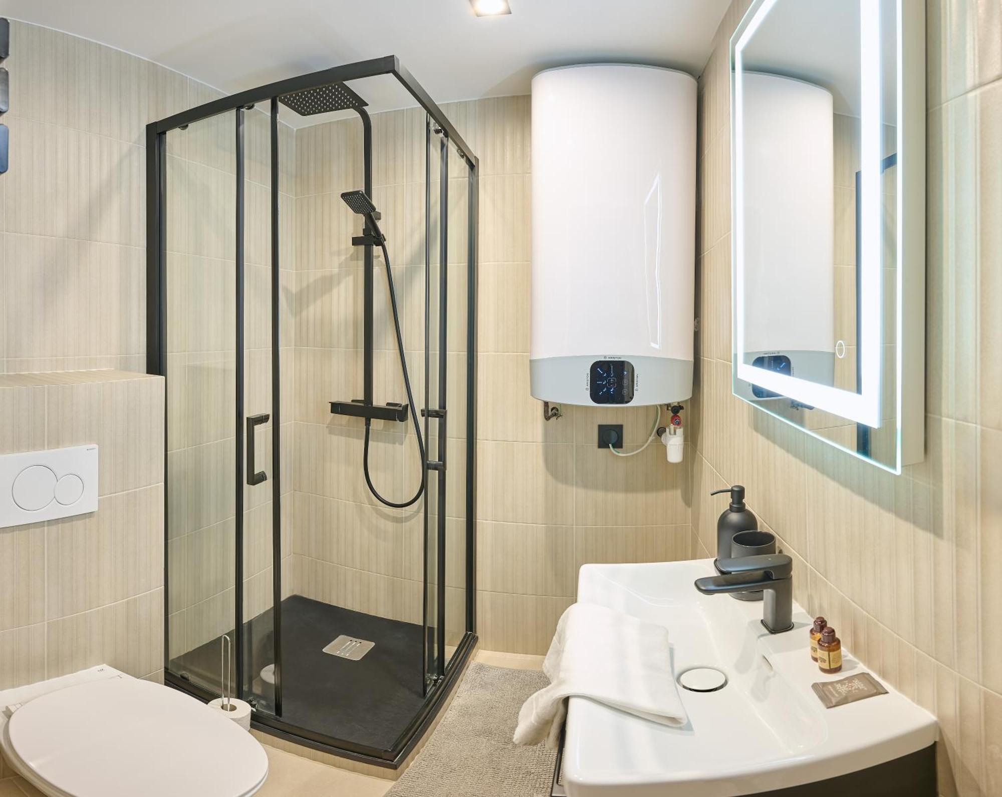 42.typical Parisian Flat#4pers#le Marais#beaubourg *